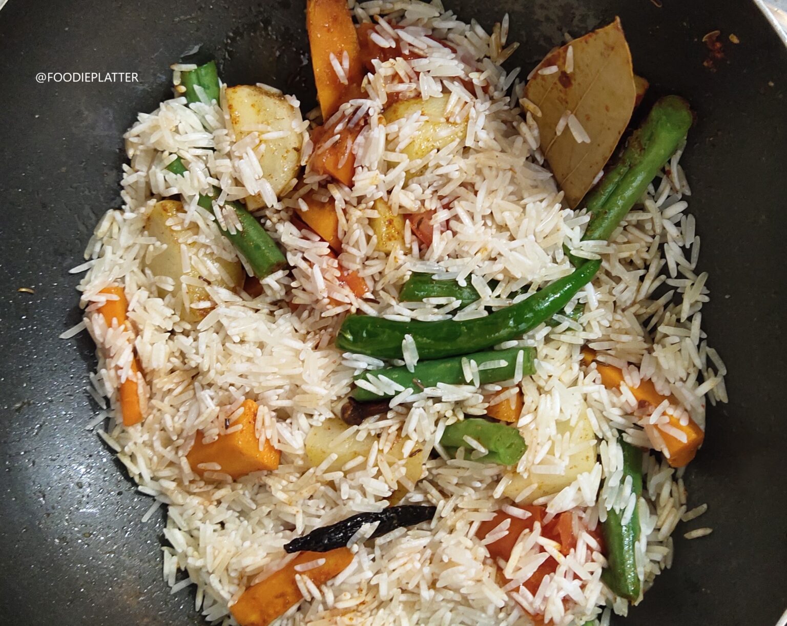 Vegetable Pulao Recipe (Rice Cooker/ Pressure cooker) Foodie Platter